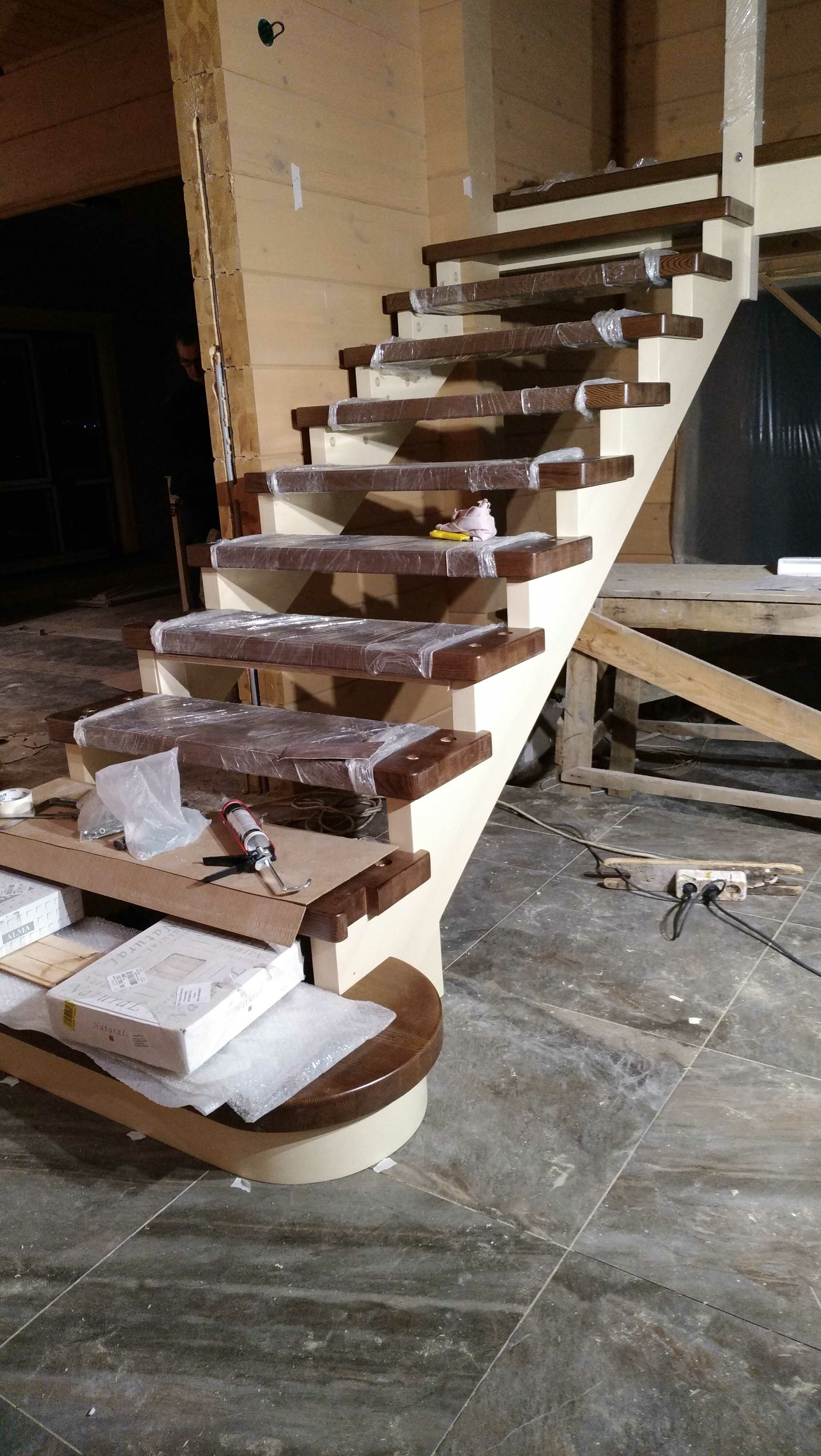 Деревянные ступени для бетонных лестниц